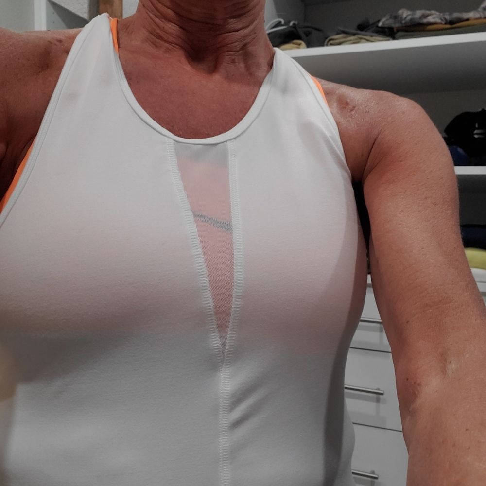 Zyia razorback tank